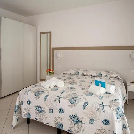 I Diamanti Aparthotel 3*