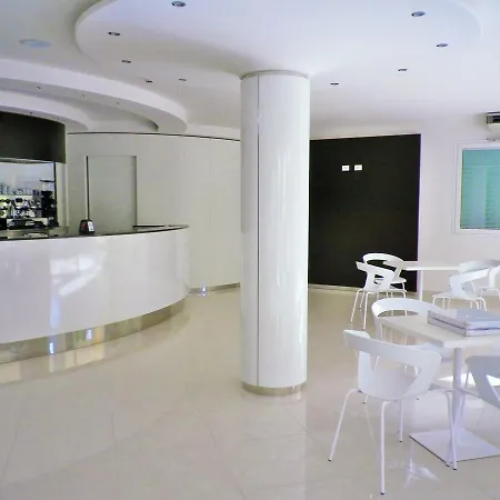 I Diamanti Aparthotel 3*