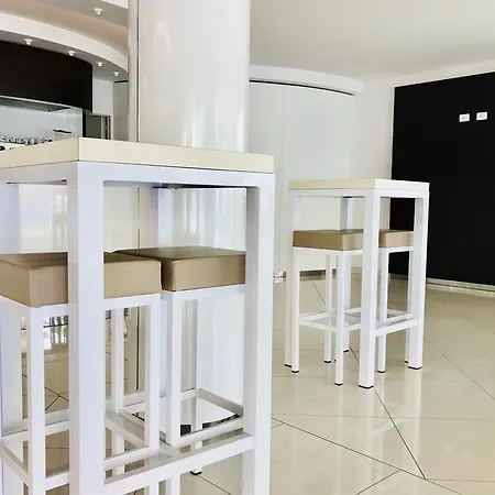 アパートホテル I Diamanti - Siroli Collection 3*